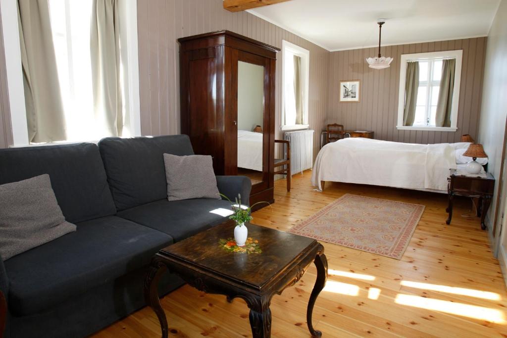 Postel nebo postele na pokoji v ubytování Hotel Flatey