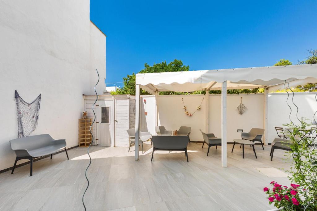 Patio nebo venkovní prostory v ubytování Maresidence - il Residence sul mare a Torre Pali