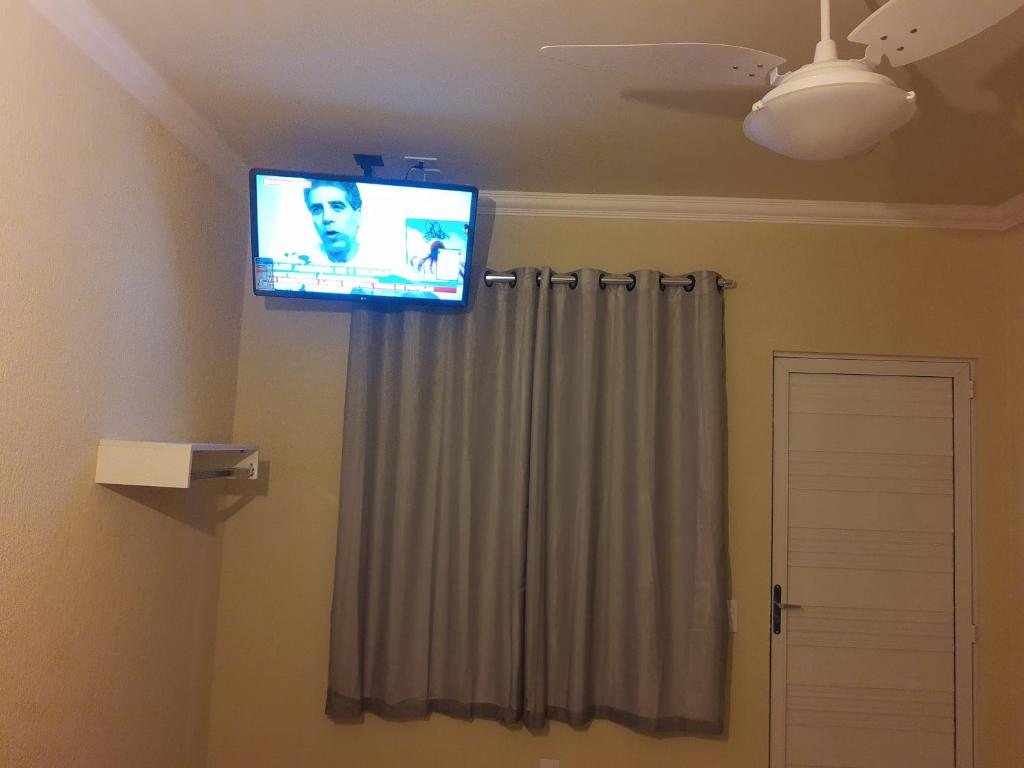 TV/trung tâm giải trí tại Hospedagem Praia do Pontal, Arraial do Cabo