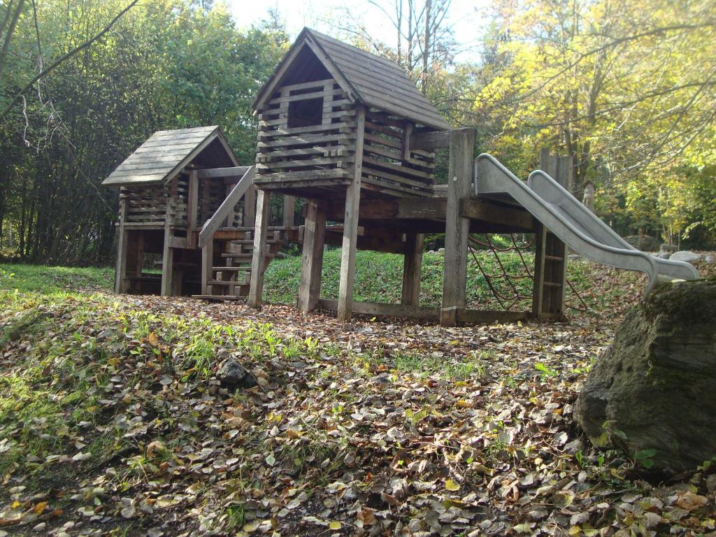 Vonkajšia záhrada v ubytovaní Appartement Catrin mit Sauna und E-Ladestation