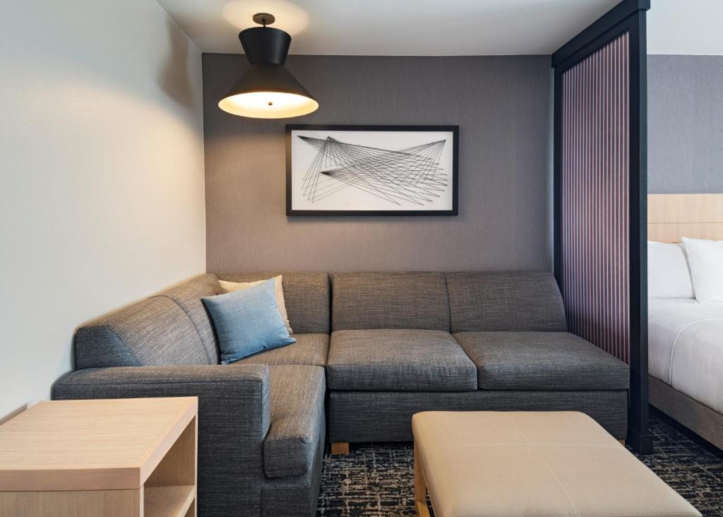 Posezení v ubytování Hyatt Place Austin Lake Travis/Four Points