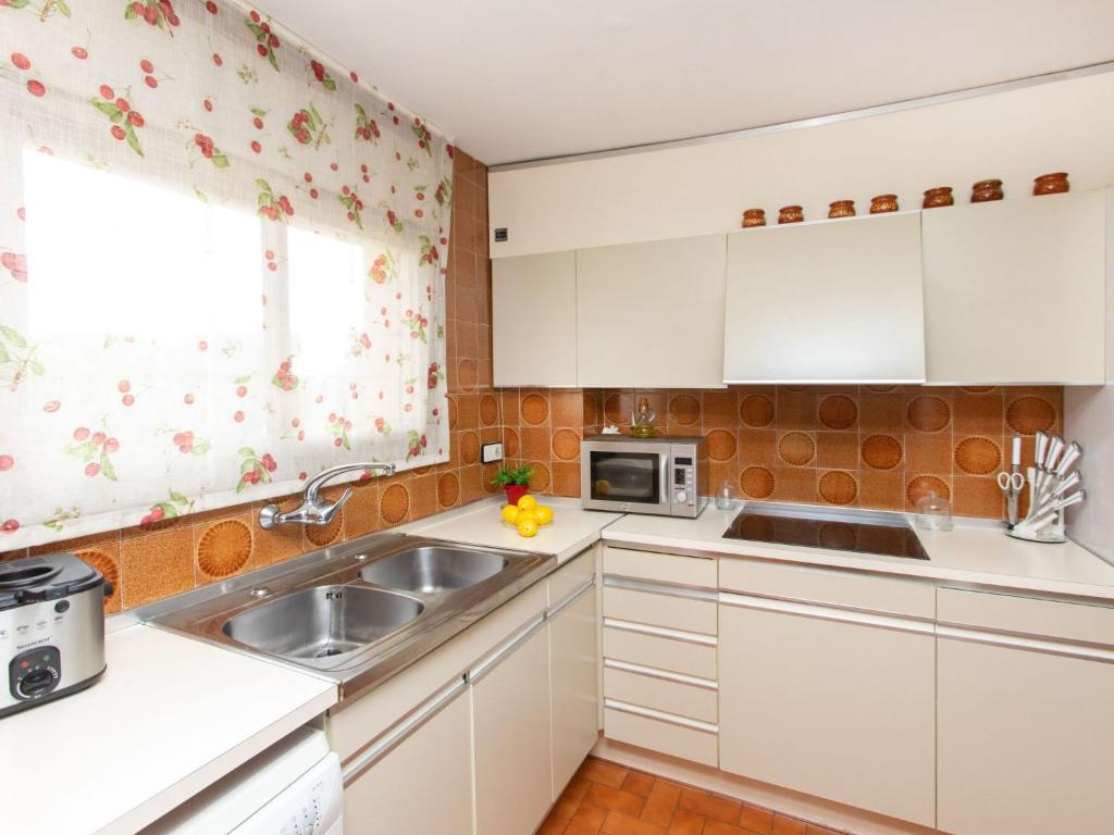 Fotografia z galérie ubytovania Apartment Porta de Golf AI by Interhome v destinácii Pals