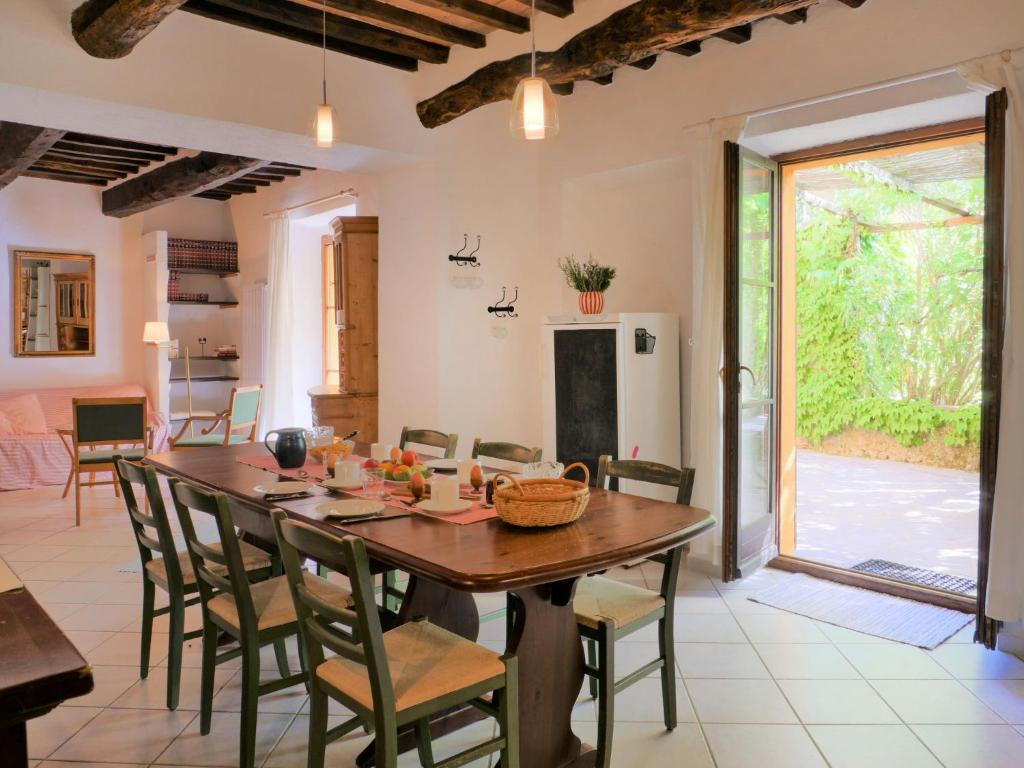 Fotografia z galérie ubytovania Holiday Home Pergola by Interhome v destinácii Boccheggiano