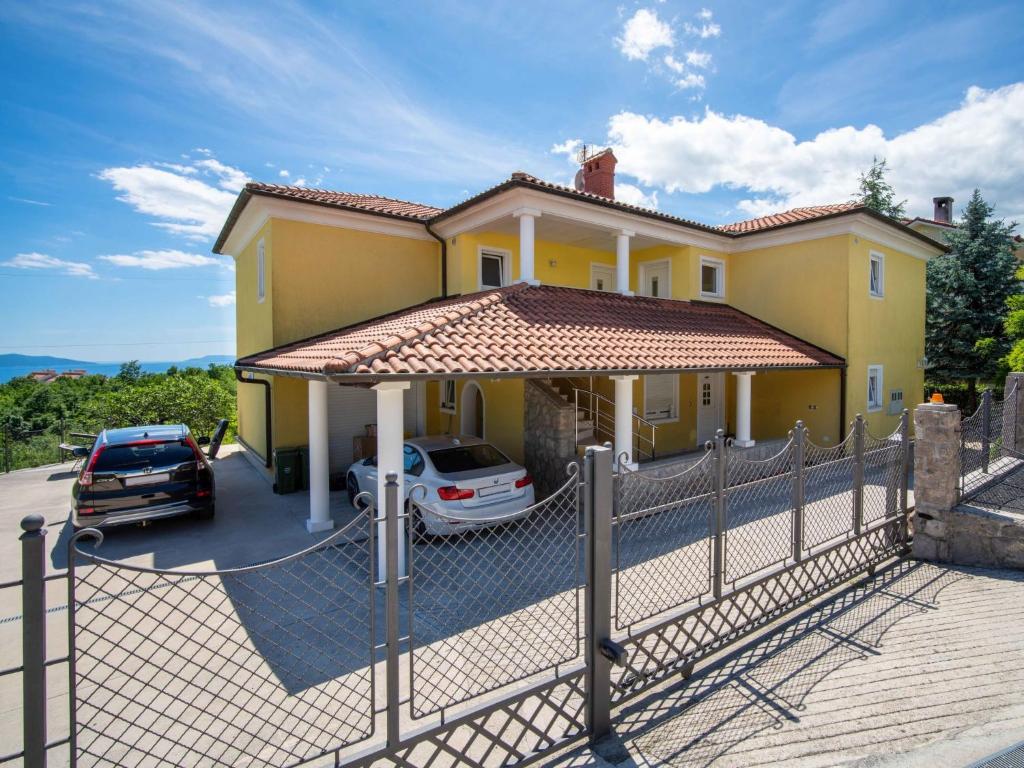 Budova, v ktorej sa apartmán nachádza