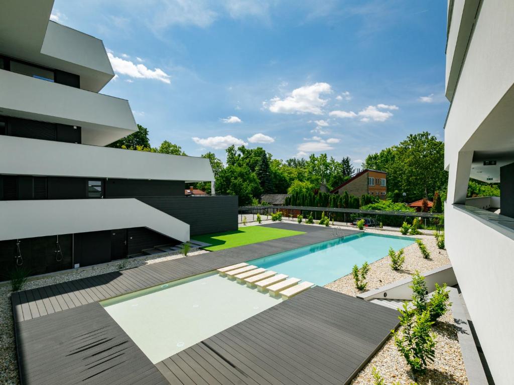 Bazén v ubytovaní Apartment Földvár by Interhome alebo v jeho blízkosti