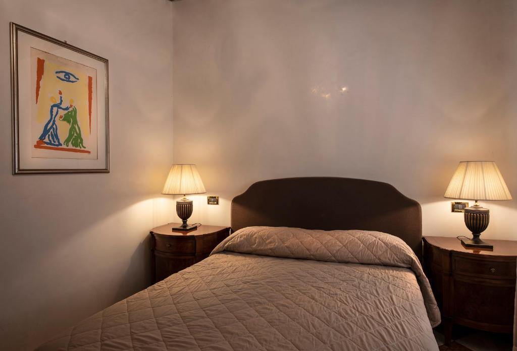 Anzolo Palace - Rooms & Apartments - Standard Room