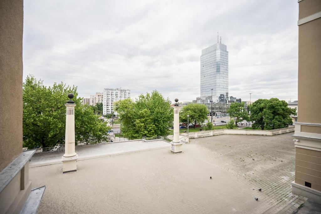 Fotografia z galérie ubytovania oompH Warsaw Big Apartment with Balcony near Old Town vo Varšave