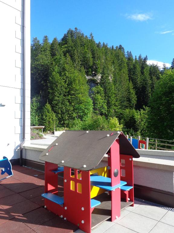 Balkón nebo terasa v ubytování JUFA Hotel Altaussee