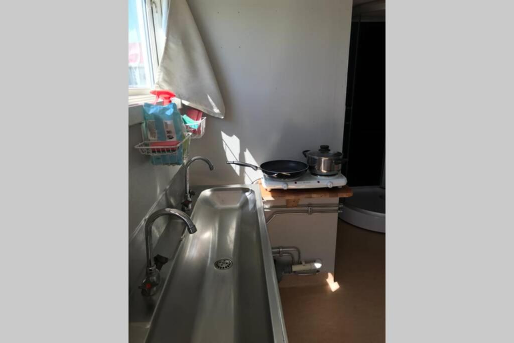Enkelt boende på charmiga Skaftö - Apartamento De Una Habitación