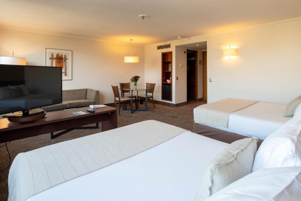 Hotel Director Vitacura - Double Room With Two Double Beds