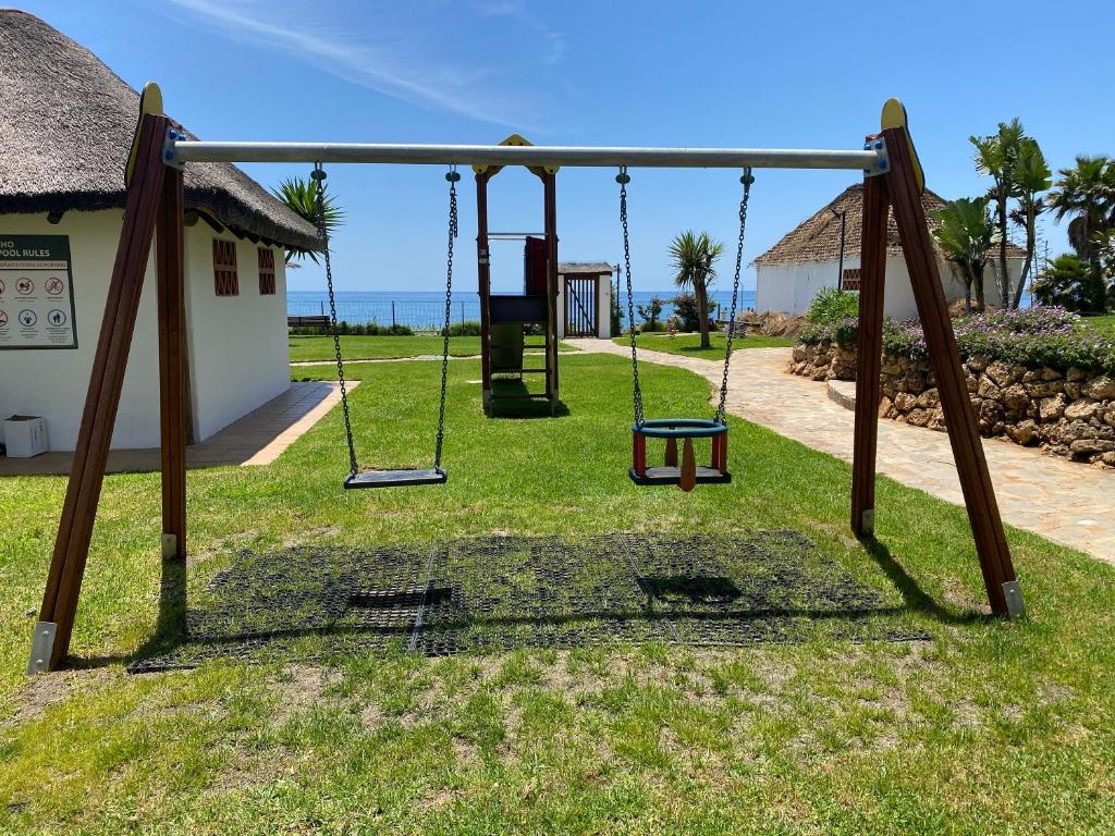 Plac zabaw dla dzieci w obiekcie Mi Capricho, Luxury Apartment P 10