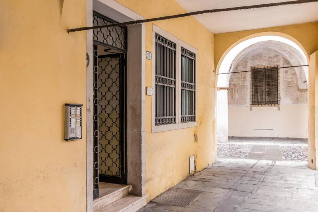 enJoy Home - Appartamento a due passi dal Teatro Verdi - One-Bedroom Apartment