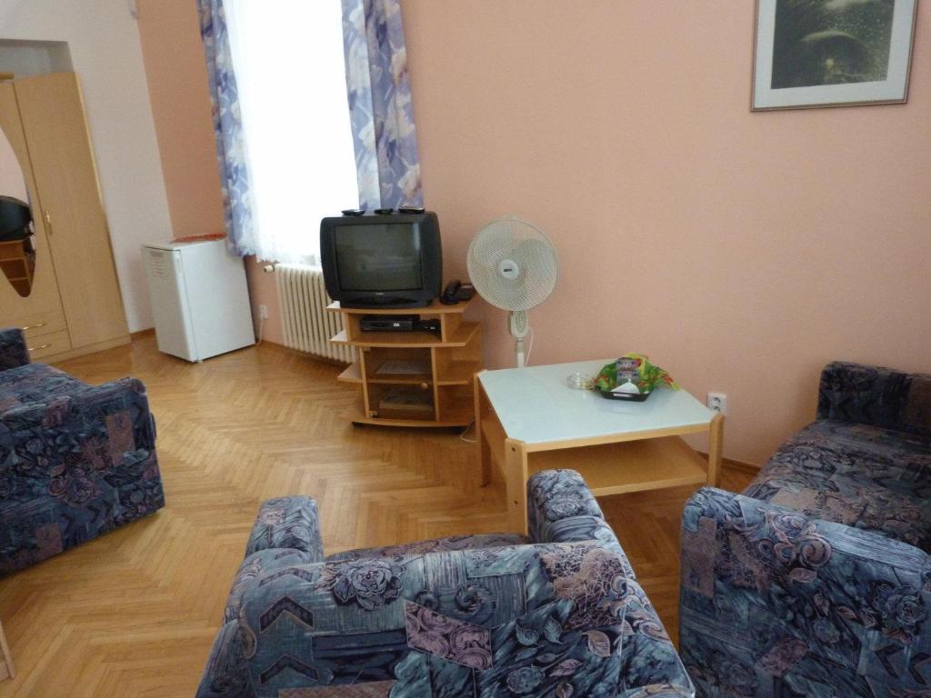 TV i/ili zabavni centar u objektu Dexter