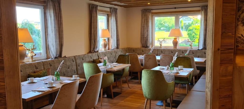 Restaurace v ubytování Natur- und Wohlfühlhotel Kastenholz