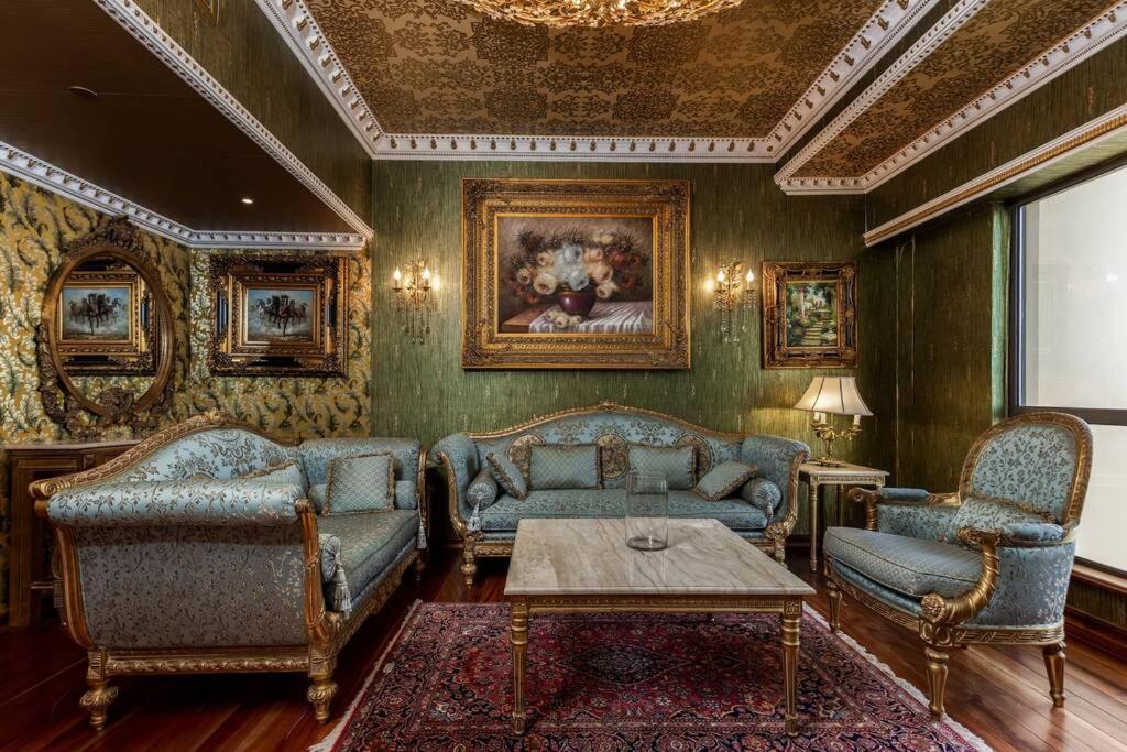 Fotografie z fotogalerie ubytování Victorian Jewel - 2BR - Panoramic Sea & Palm View v Dubaji