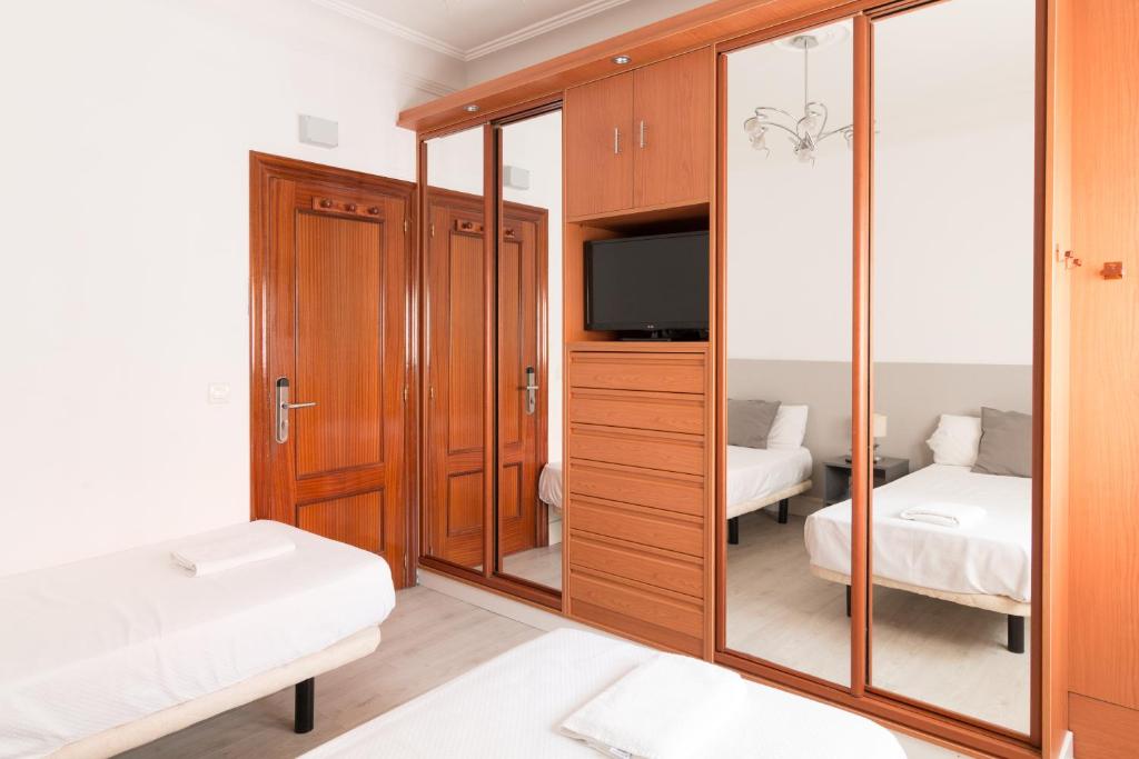 Pensión Arias - Twin Room