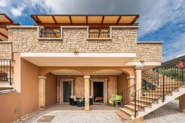 L'Arcobaleno di Chia - Accogliente B&B vicino al mare