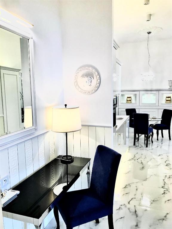Posezení v ubytování MONDRIAN Luxury Suites & Apartments Market Square I