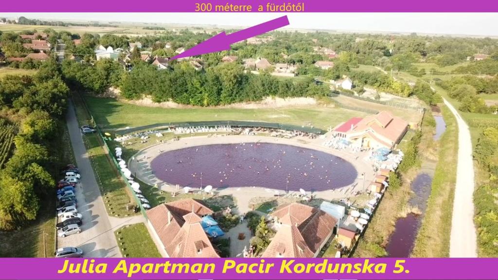 Letecký snímek ubytování Julia Apartman
