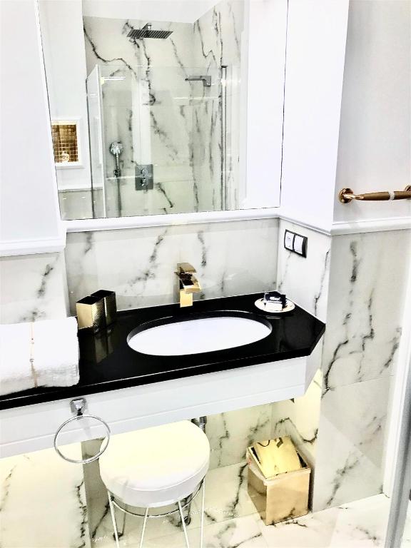 Luxury Apartments MONDRIAN Market Square III - Resim 25