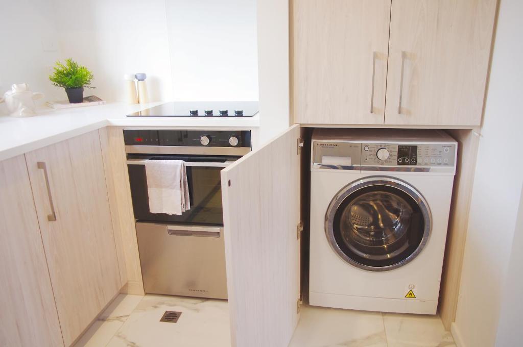 Close to Arena and one kilometer from Railway station onsite EV car park - Resim 37