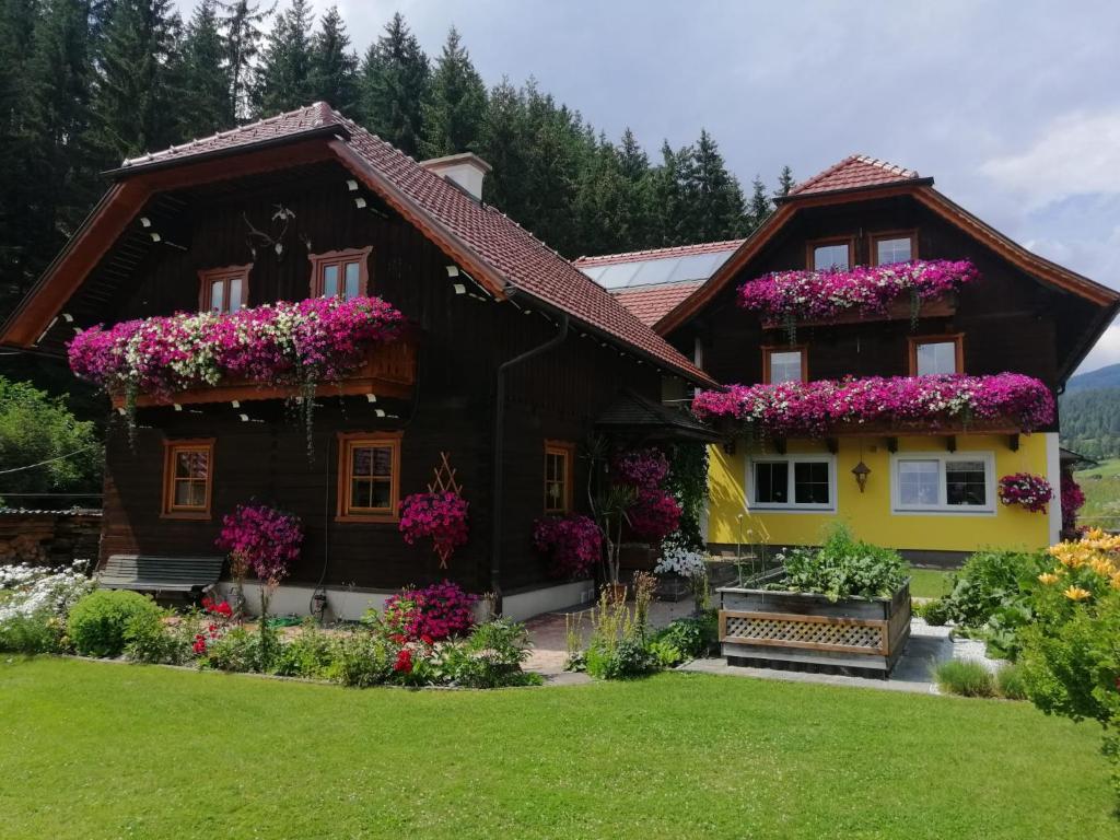 Vonkajšia záhrada v ubytovaní Appartement Taurachblick