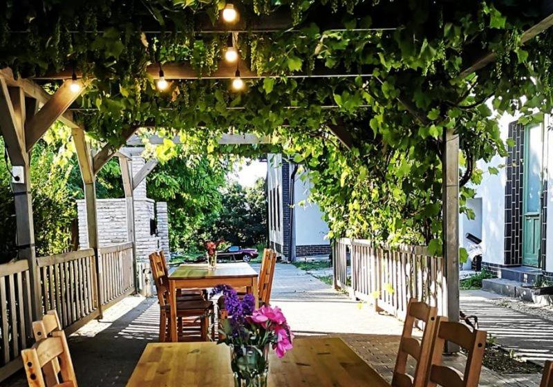 Ogród w obiekcie Wein&Speiz Fogadó