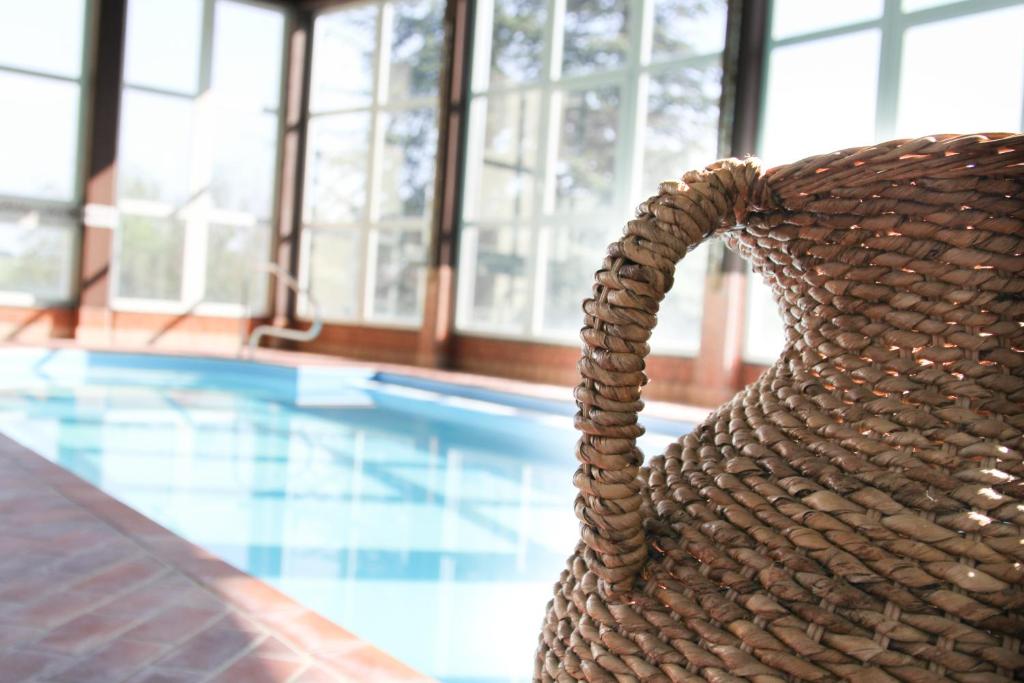 Bazén v ubytování Art Hotel Pandos nebo v jeho okolí
