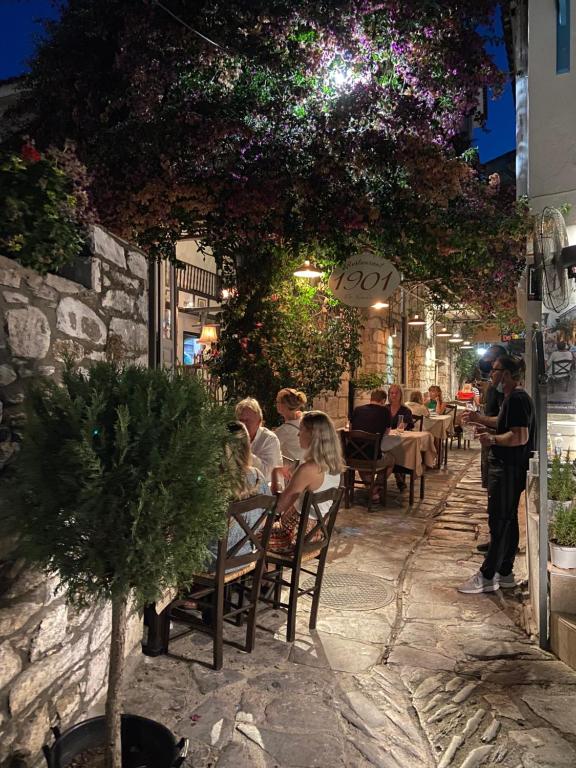 Raphael Skiathos Living-Venetia vendégei