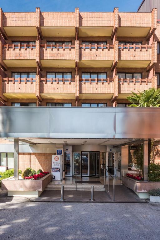 Hotel Madrid Alameda Aeropuerto, Affiliated by Meliá - Resim 20