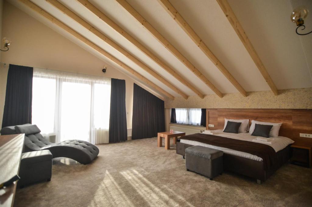 Magnolija Resort Ponikva - King Suite With Balcony