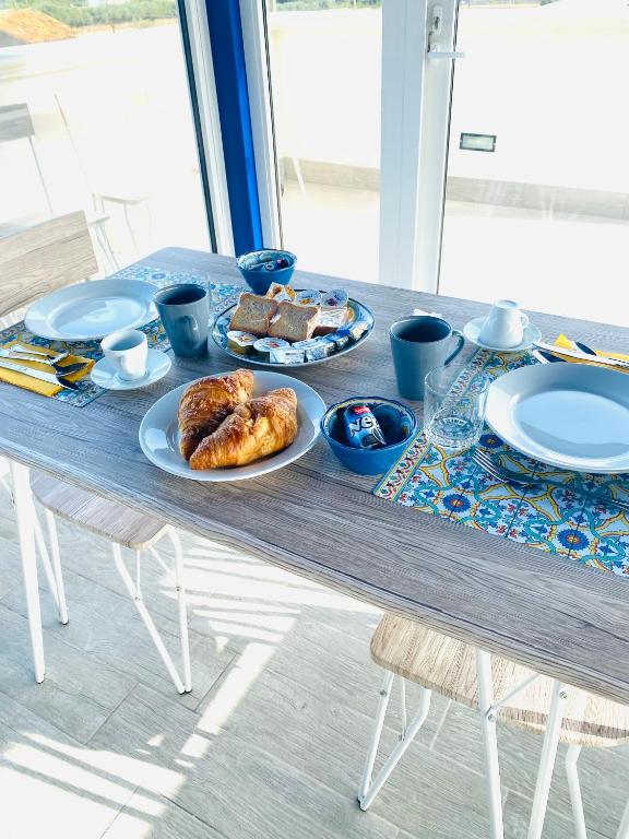 Jedlo v ubytovaní bed & breakfast alebo blízkom okolí