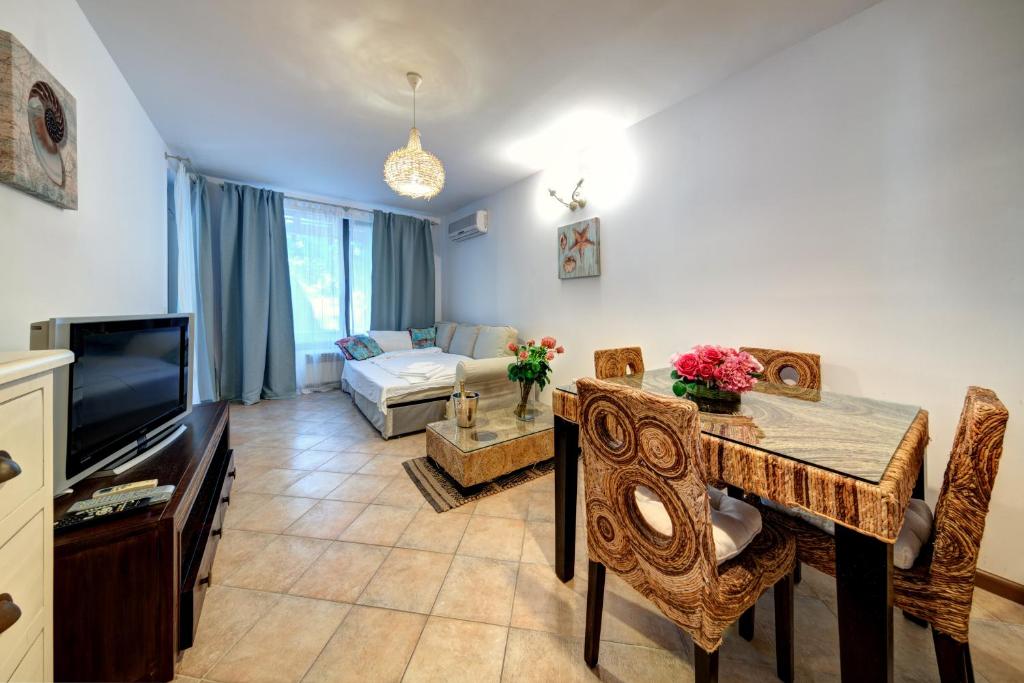 Oasis Apartment