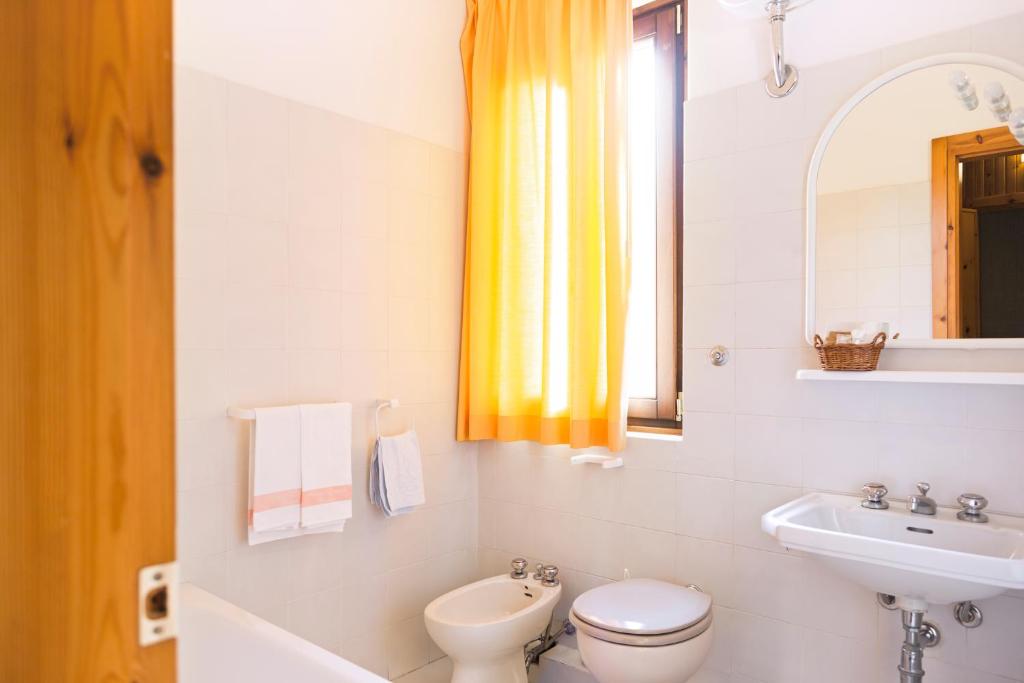 Koupelna v ubytování Albergo Centrale Scanno