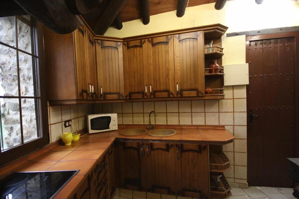 Kuchnia lub aneks kuchenny w obiekcie Casa Rural Finca El Tornero