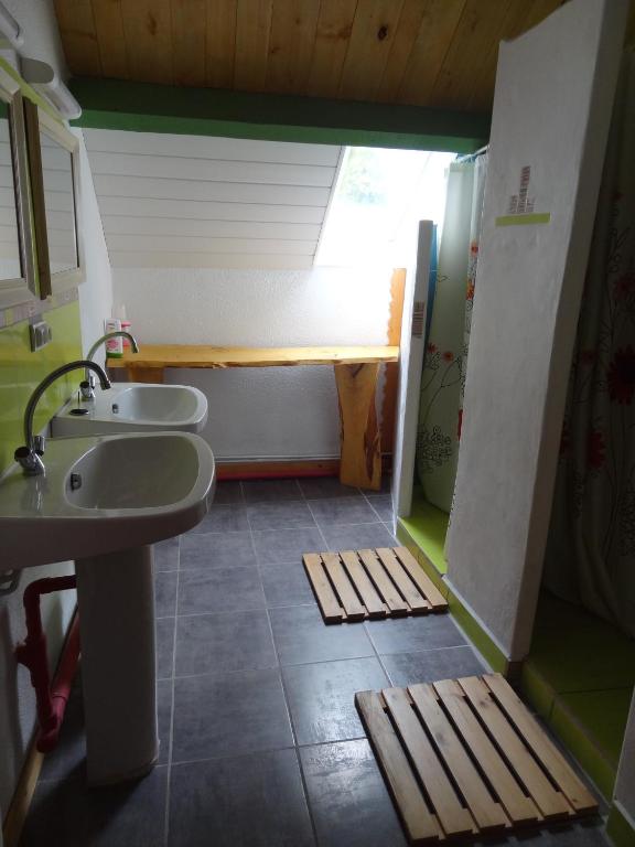 Auberge La Soulan - Quarto Duplo Standard Com Banheiro Compartilhado