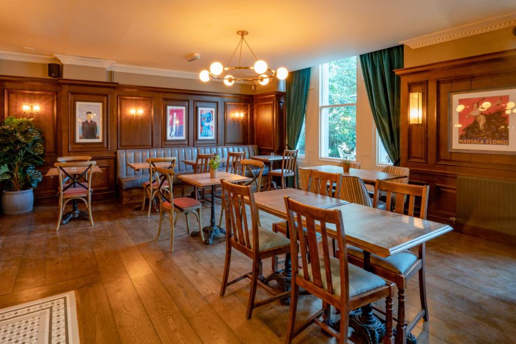 The Pavilion Arms - Resim 22