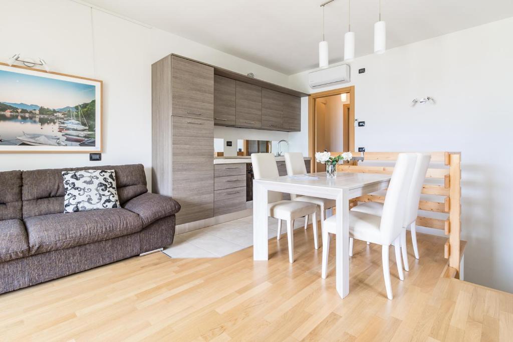 Posezení v ubytování Apartment Gli Ulivi 4 - Tremezzina