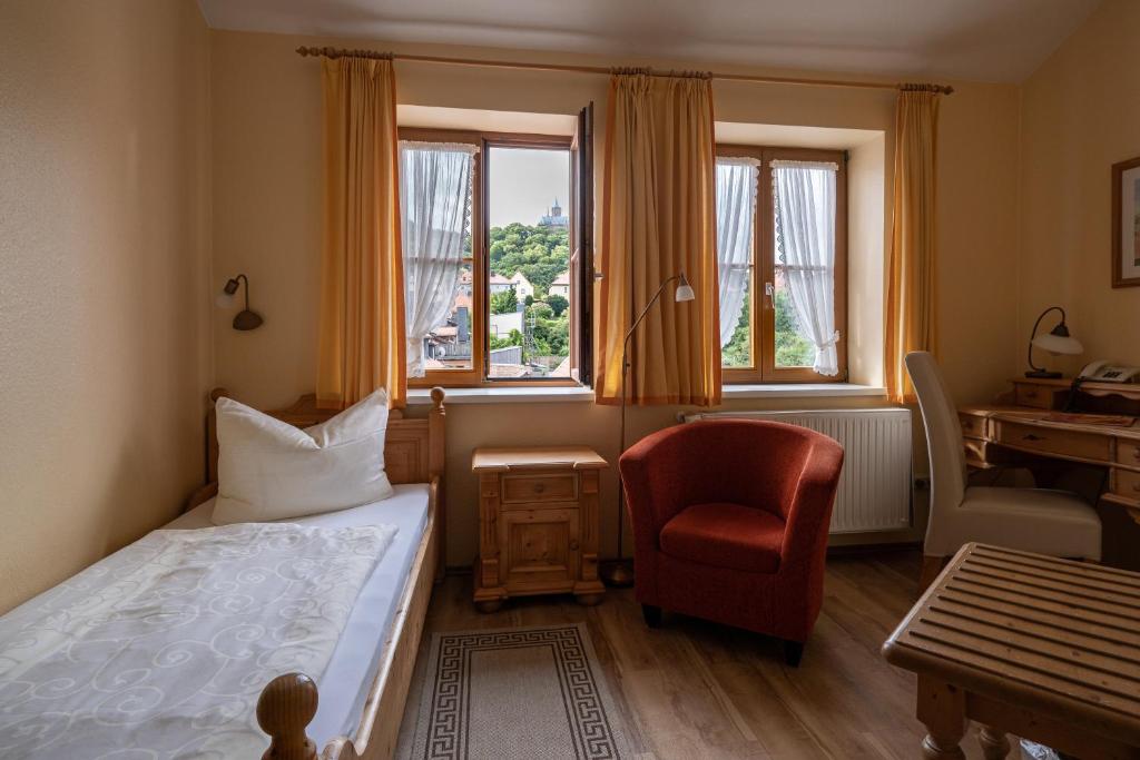 Postel nebo postele na pokoji v ubytování Am Anger