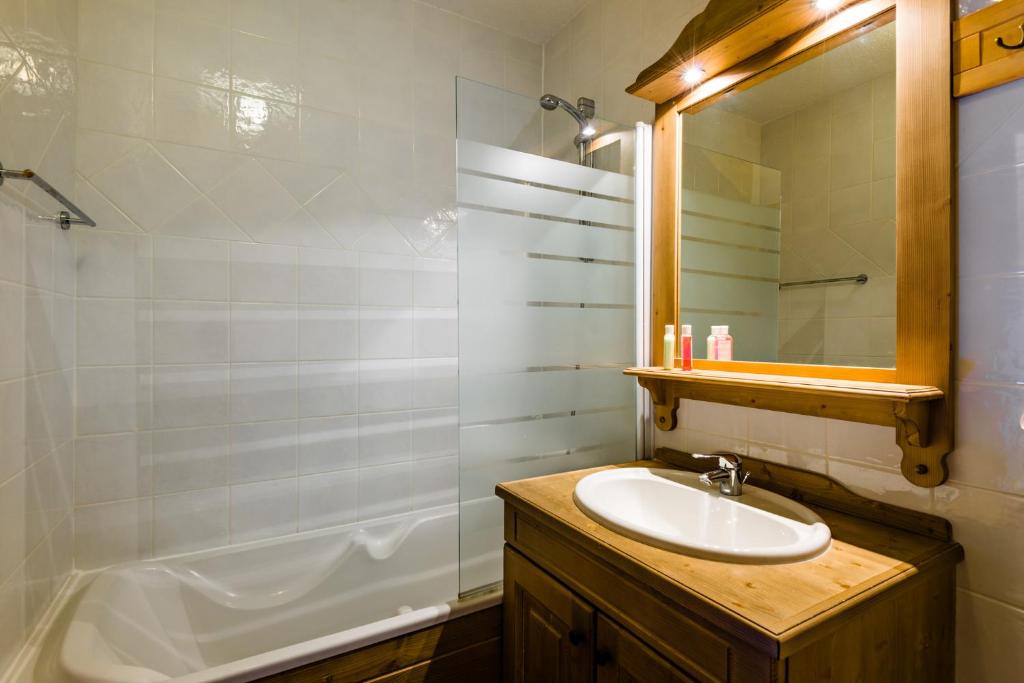 travelski home premium - Résidence Les Hauts de Comborcière - Apartamento De Dos Dormitorios