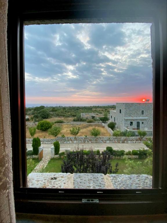 Achelatis Traditional Guest Houses - 9