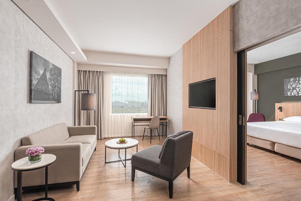 Park Inn By Radisson Bacolod photo