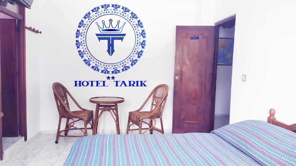 Postel nebo postele na pokoji v ubytování HOTEL TARIK Fnideq