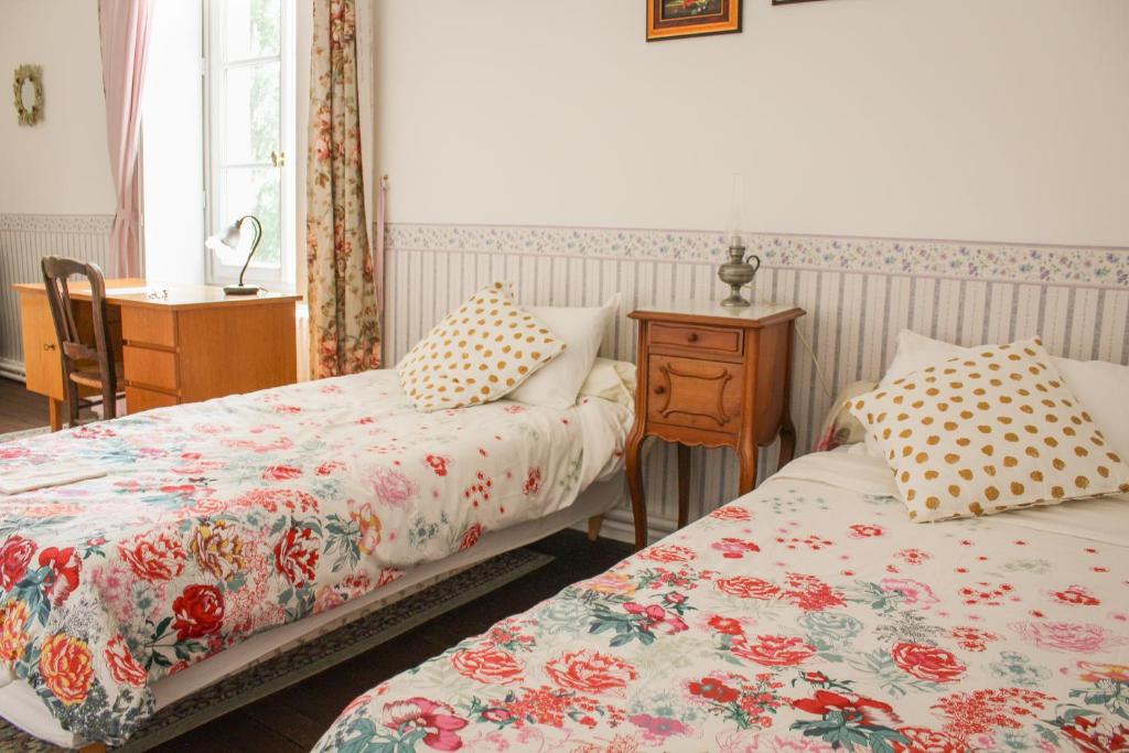 Château de Montaupin - Family Room With Garden View