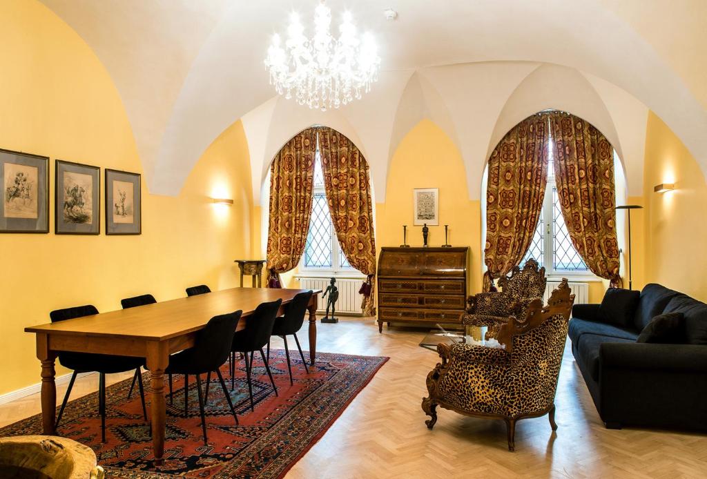 Posezení v ubytování Boutique Hotel Dom - Rooms & Suites