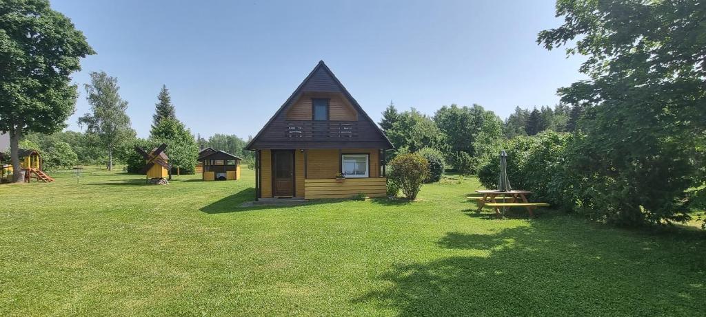 Aed väljaspool majutusasutust Laasi-Jaani Holiday Homes