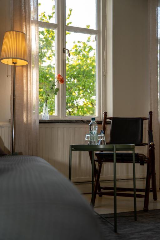 Postel nebo postele na pokoji v ubytování Svabesholms Kungsgårds B&B och Pensionat Stenshuvud