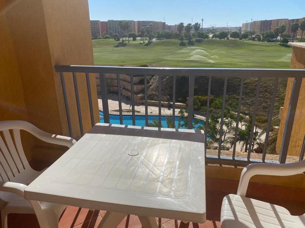 Bazén v ubytování Golf porto marina nebo v jeho okolí