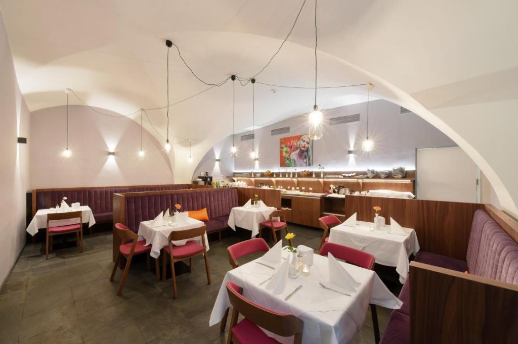 Boutique Hotel Dom - Rooms & Suites - Resim 11