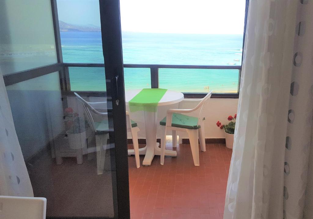 A general sea view or a sea view taken from Az apartmant